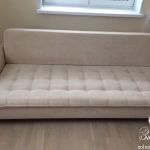 Чистый бежевый диван
